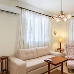 Daire Contessa Elli Residences *